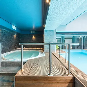 Otel Brise De - Piscine Interieure & Exterieure, Saint-Raphaël
